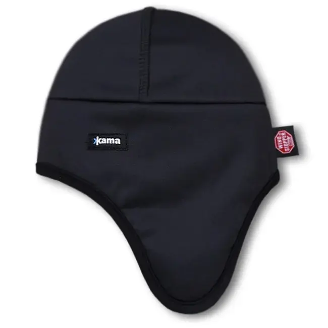 Svart lue med øreklaffer fra Kama i softshell, produktbilde