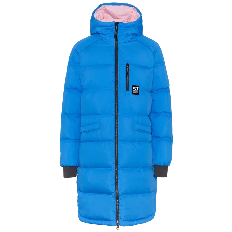 Blå lang vattert parkas for dame med hette og høy krage, vist forfra